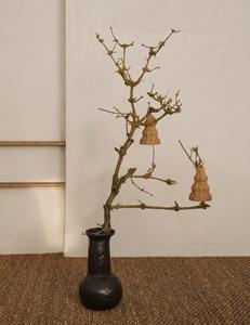 ต้นคริสต์มาสหวายธรรมชาติทำมือ ของตกแต่งขนาดเล็ก ผู้ผลิตจากเวียดนาม รับผลิตแบบ OEM ODM เป็นมิตรกับสิ่งแวดล้อม งานฝีมือตกแต่งวันหยุดสไตล์เรียบง่าย - Product Image 6