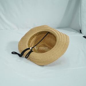 Chapeau de paille de plage le plus vendu avec cordon noir, Nouveauté Chapeau de paille de plage tendance Prix d'usine Vente en gros Vietnam - Product Image 3