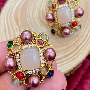 Conjunto de pendientes de tachuelas con abalorio glamoroso, hermoso brillo, ligero para mujer, ropa moderna, ropa de boda para mujeres y niñas - Product Image 1