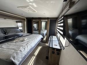 F-o-r-e-s-t R-i-v-e-r R-o-g-u-e A-r-m-o-r-e-d 3-5-1-G-2 d'occasion 2021 à vendre - Product Image 6