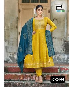 Ropa informal y de festival de moda para mujer, conjunto de rayón pesado Kurti con hermoso estampado de Chanderi pesado con Latkan Dupatta para mujer - Product Image 1