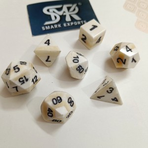 ชุดลูกเต๋าหลายหน้าสำหรับเล่นเกมและสะสมทำด้วยมือแบบคลาสสิกทำจากกระดูกควายขัดมันเป็นมิตรกับสิ่งแวดล้อม - Product Image 5