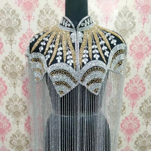 Robe cape élégante Burlesque Paillettes perlées Broderie Silhouette droite Col en V Attache Longueur au sol Soutien-gorge intégré Club Party - Product Image 1