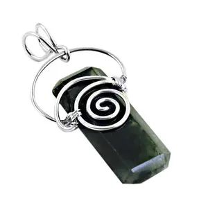 Pendentif en argent plaqué or avec pierre précieuse verte enveloppée de fil, pour femmes, avec un ensemble de rubis et de jade naturels, style religieux, breloques en laiton - Product Image 3