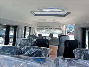 Juego de Molduras Interiores de Lujo para Mercedes Sprinter, Cubierta Trasera de Fibra de Carbono ABS Plástico Moldeado al Vacío, Mejor Vendedor VKM PLASTIK - Product Image 5