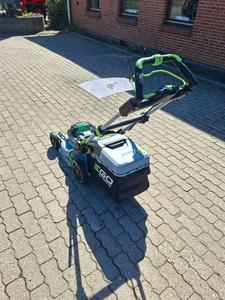 For POWER+ 1000 Series Cordless Self-Propelled Lawn Mower LM2236SP 10.6 Ft-lb Torque Electric with 250L Grass Box - Product Image 2