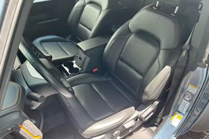 Ofertas de Temporada 2024, Badlands Sin Modificar, Transmisión Manual de 7 Velocidades, 4x4, Paquete Sasquatch, Cámara Trasera, Volante a la Izquierda - Product Image 3