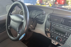 PRÊT À CONDUIRE - VÉHICULE D'OCCASION À VOLANT À GAUCHE |   Conduite à droite |   1998 FORRDDD RANGERRR EV - Product Image 4