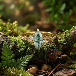 Jeulia Rhodium-Plated Gold Leaf Marquise <b>Moss</b> <b>Agate</b> Claw Inlay <b>Ring</b> for Women - Product Image 3