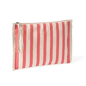 Borsa da Toilette Sostenibile Modus in Materiale Riciclato con Accessori Eco-Friendly - Product Image 3