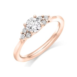Anillo de Compromiso Redondo con Diamante Cultivado en Laboratorio Brillante, Corte Trilogía, Oro Sólido de 14K, G-VS2, Producto Genuino - Product Image 3