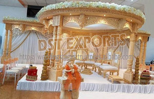 Magnífico Mandap de Tres Pilares para Bodas Indias, Decoración de Mandaps de Fibra Triveni para Grandes Eventos y Bodas, DST, Fiestas y Compromisos, LONDRES - Product Image 4