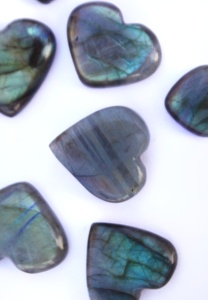 Cristal Natural de calidad AAA, multifuego, rosa, labradorita, corazón de piedra lunar, media luna, cabujón, tamaño mixto, labradorita, corazón de calor - Product Image 4