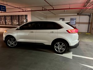 2017 Ford Edge AWD Motor Turbo usado Interior oscuro con asientos de cuero Control de crucero ACC - Product Image 2