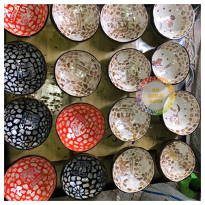 Bol en noix de coco le moins cher disponible en laque colorée, parfait pour les commandes en gros de vaisselle écologique et les entreprises de cadeaux - CARYLN - Product Image 4