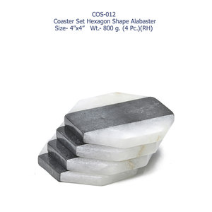 Ensemble de sous-verres en pierre d'albâtre blanc et noir italien hexagonal supérieur pour usage domestique et hôtelier - Product Image 2