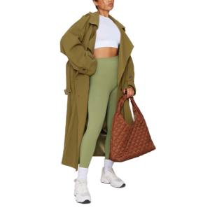 Trench en cuir matelassé imperméable respirant Long hiver grande taille métallisé femmes manteaux avec logo personnalisé fabriqué au Pakistan - Product Image 1