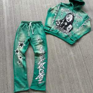 Sudaderas de Invierno Unisex de Corte Regular y Tejido Grueso, con Logotipo Personalizado OEM, Lavado Ácido, Estilo Urbano, con Capucha y Serigrafía - Product Image 5