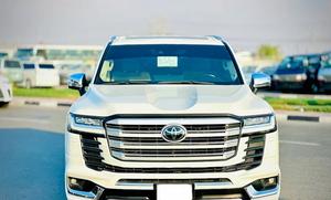 Toyota Land Cruiser VXR SUV 2023, 300-400 CV, 400-500 Nm, Motor de Aspiración Natural, Automático, 5 Bolsas de Aire, 25001-50000 Millas, en Venta - Product Image 2