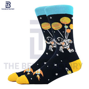 Venta al por mayor de calcetines deportivos personalizados de calidad superior para los hombres High Street Active Wear para corredores de baloncesto y entusiastas de los deportes - Product Image 3