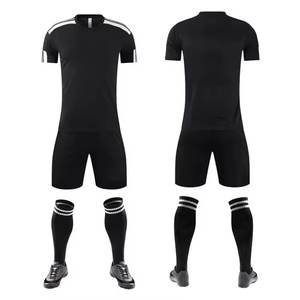 Uniformes de fútbol de sublimación en seco de alta calidad: camiseta y pantalones cortos de manga corta para ropa deportiva de equipo - Product Image 6