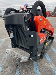 Mini-chargeuse compacte sur chenilles, diesel, haute puissance de creusement, à transmission par engrenages, avec godet de 30 m³ pour la construction agricole - Product Image 3