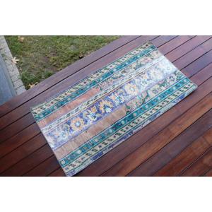 Alfombra Turca Vintage de 1.9x3.7 pies (57x112 cm), Alfombra Azul Marrón Estilo Suroeste - Product Image 4