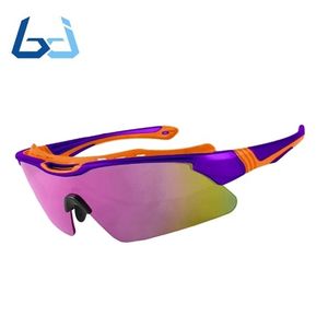 Lunettes de soleil de sport Borjye J121A demi-cerclées en TR90 avec verres teintés UV400 et monture souple en TPR - Product Image 5