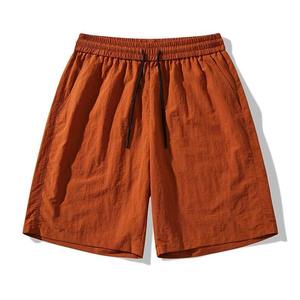 กางเกงว่ายน้ำขาสั้นของผู้ชายกางเกงขาสั้นชายหาดแห้งเร็วระบายอากาศลายดอกไม้และสีพื้นพิมพ์โลโก้ - Product Image 4