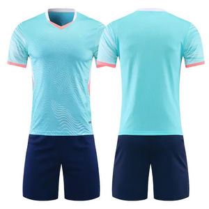 Maillots d'équipe de football en gros uniformes de football personnalisés vêtements de sport en polyester à séchage rapide respirant uniformes de football en gros - Product Image 2