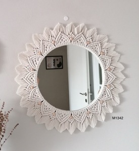 Espejo de pared colgante de decoración de arte bohemio redondo con flecos de macramé tejido a mano espejo de macramé espejo de diseño geométrico - Product Image 1