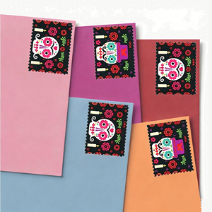 Pegatinas moradas con temática estadounidense: regalos creativos de Halloween, stock al por mayor disponible localmente, con diseños retro y temas atemporales. - Product Image 3