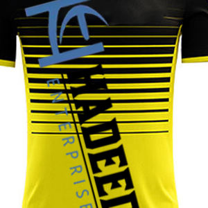 Nouveau uniforme de ballon de football pour hommes en coton polyester de couleur unie uniforme de maillot de football en gros uniforme de football de conception professionnelle - Product Image 3