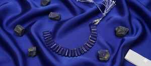 Collier ras de cou unique en pierre précieuse bleue, lapis-lazuli et perle d'eau douce, disposition lâche avec chaîne à brins, style cadeau de fête - Product Image 5