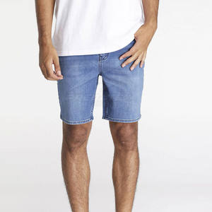 Short tendance pour homme Style d'été Short de motard coupe extensible Tenue décontractée Look élégant Parfait pour les activités de plein air - Product Image 4
