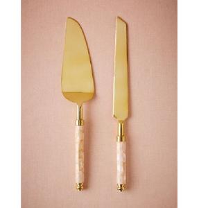 ชุดที่เสิร์ฟเค้กโลหะพร้อมด้ามจับสำหรับตกแต่งชุดเครื่องครัวสุดหรูที่ทำเค้กสแตนเลสสีทองและมีดเค้ก - Product Image 5