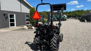 Affordable 4wd 4x4 30hp 50hp 80hp Mini Farm Tractors Used Solis S26 Agriculture Farm Machinery Cheap Farm Tractor for Sale - Product Image 5
