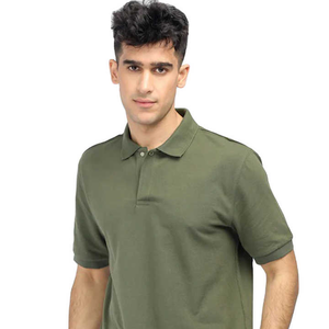 Polo de ajuste cómodo con características antiarrugas para hombres grandes diseñado para proporcionar estilo y comodidad Polo de talla grande - Product Image 5