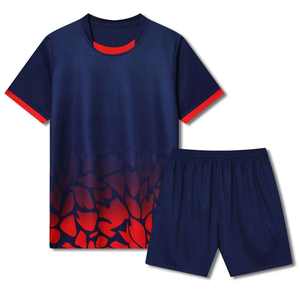 ชุดเสื้อผ้าฟุตบอลระบายได้ดีเทรนด์ยอดนิยมชุดกีฬาแบบทีมกีฬาระบายอากาศได้ดี100% โพลีเอสเตอร์ออกแบบได้ตามต้องการแห้งเร็ว - Product Image 1