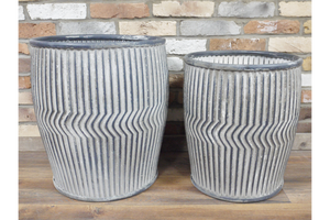 Ensemble de trois jardinières galvanisées de grande qualité au design attrayant Pot de plantation de fleurs Articles de jardin pour la décoration de fleurs et de plantes - Product Image 2