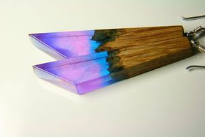 Boucles d'oreilles en forme de cœur en résine noire et blanche, en forme de cœur, en forme de feuille d'or carrée, ronde et géométrique, en résine de bois. - Product Image 5