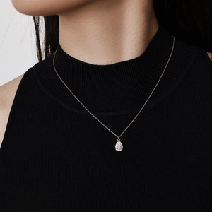 Collar con colgante de halo de diamantes talla pera Regal de 0.69 ct, diamante cultivado en laboratorio D-F VVS1-VS2 en oro amarillo de 18 quilates, regalo romántico para ella - Product Image 3