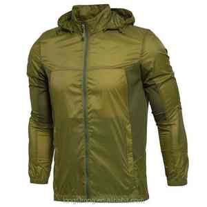 Vêtement de sport extérieur personnalisé imperméable pour la course à pied et la randonnée en gros, veste coupe-vent personnalisée pour hommes - Product Image 1