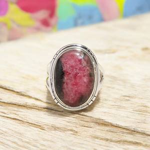 Bague fine en argent sterling 925 faite à la main Rhodonite naturelle avec une belle lunette en diamant de coupe ovale bijoux de déclaration - Product Image 2