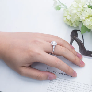 Anillo de dedo de mujer chapado en oro empaquetado personalizado de la mejor calidad, diamante natural hecho a mano para compromiso, exportación directa desde la India - Product Image 4