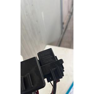 Boîtier porte-fusibles CZC pour Audi A3 Cabriolet (8V7, 8VE) (13>) Essence 1.4 - Product Image 2