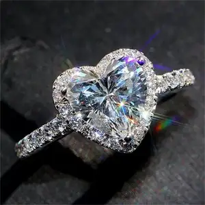 Prix de gros d'usine 925 Sterling Silver Vvs1 Moissanite Diamond Heart Shape Heart Cut Moissanite Ring Women Fine Jewelry