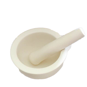 Ensemble pilon et mortier en marbre blanc, fait main, en pierre naturelle, pour herbes et épices, usage cuisine et hôtel - Product Image 2