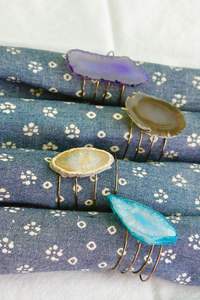 Anneau de serviette en résine de fabricant fiable, avec un design créatif pour une décoration de table unique et une présentation élégante - Product Image 3