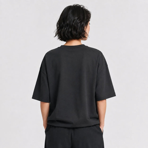 เสื้อยืดโอเวอร์ไซส์พรีเมียมสำหรับผู้หญิง เนื้อผ้านุ่ม สวมใส่สบาย ระบายอากาศได้ดี คุณภาพทนทาน เหมาะสำหรับใส่ลำลองในชีวิตประจำวัน - Product Image 3